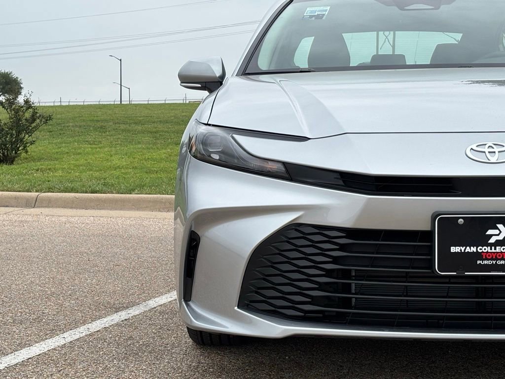 New 2026 Toyota Camry LE FWD image 4