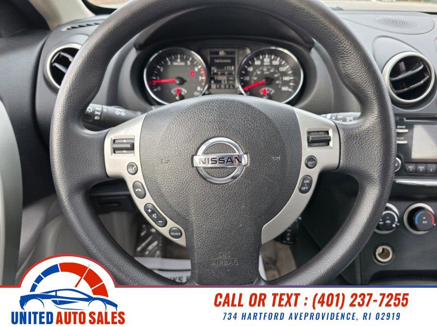 Used 2015 Nissan Rogue S w/ Convenience Package image 17