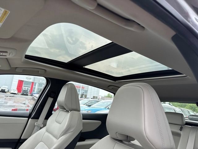 Certified 2023 Nissan Ariya FWD image 39