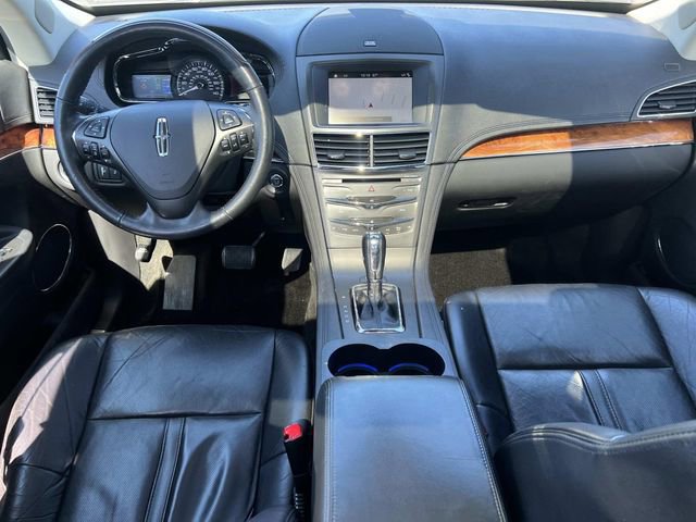 Used 2018 Lincoln MKT AWD w/ Technology Package image 14