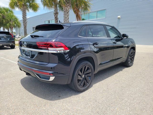 Used 2023 Volkswagen Atlas Cross Sport SE w/ Black Wheel Package FWD image 7