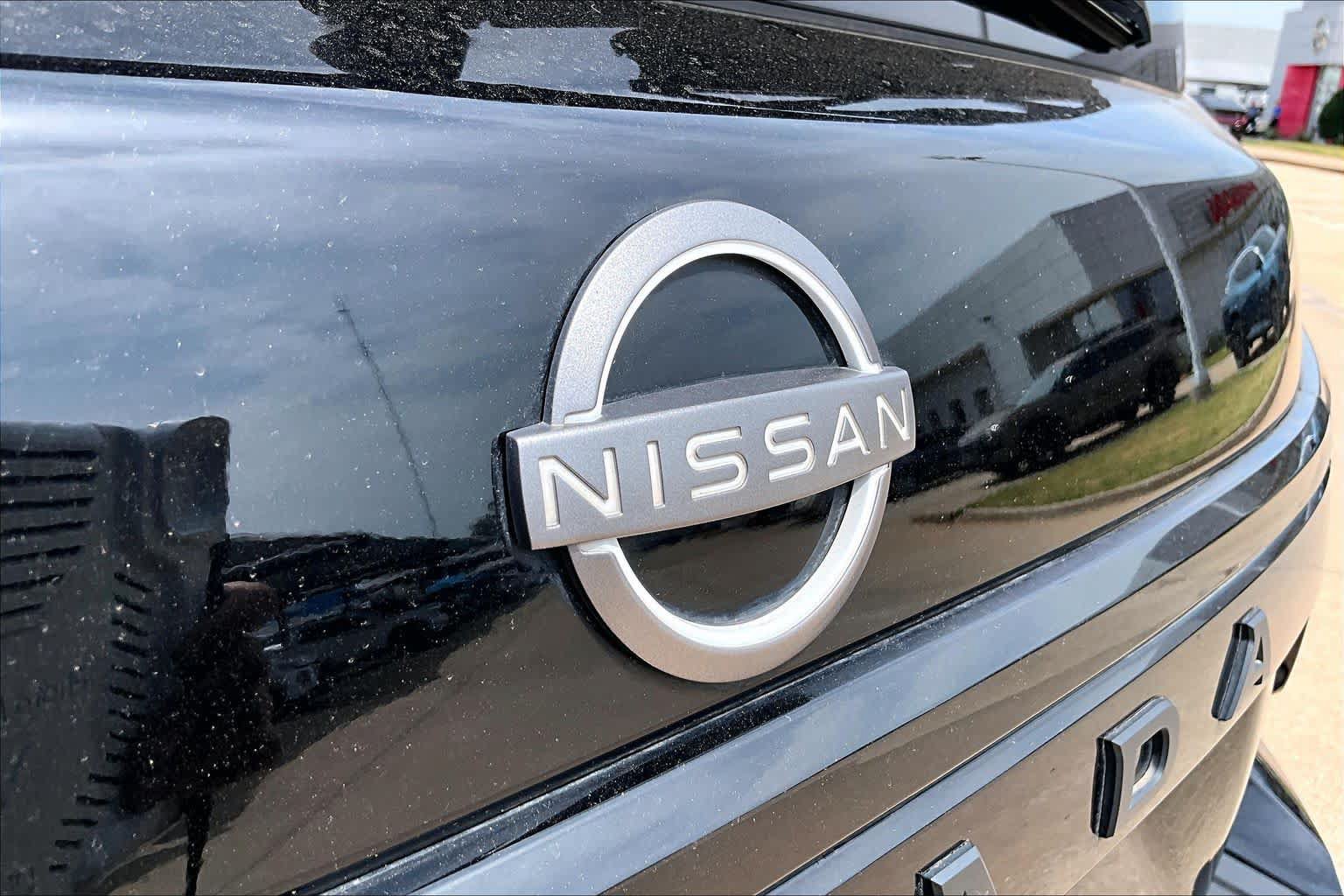 Certified 2024 Nissan Armada SL w/ Midnight Edition Package AWD/4WD image 29