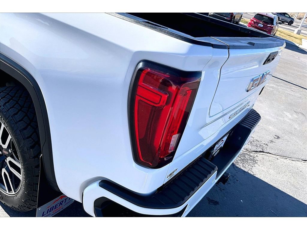 Used 2023 GMC Sierra 1500 AT4 w/ Technology Package image 21