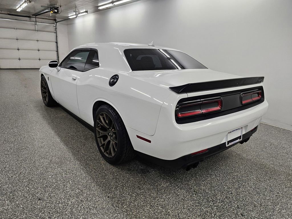 Used 2016 Dodge Challenger SRT Hellcat RWD image 6