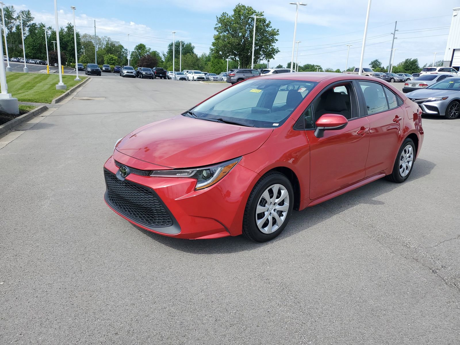 Certified 2021 Toyota Corolla LE FWD image 2