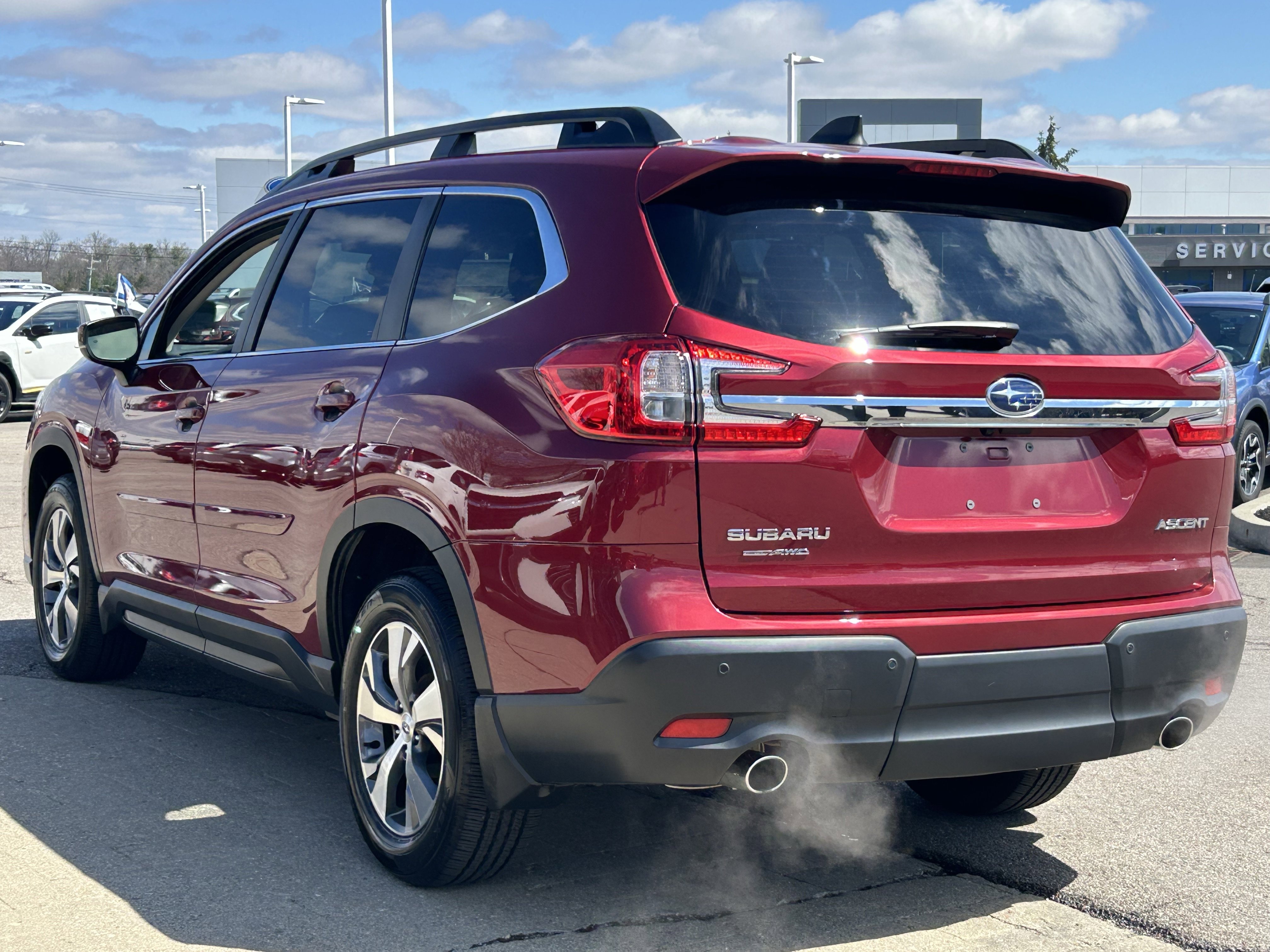 Certified 2025 Subaru Ascent Premium w/ Popular Package #2 image 5