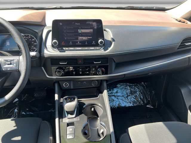 Used 2023 Nissan Rogue S FWD image 15