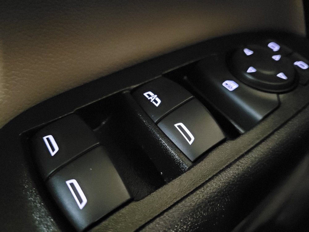 Used 2024 Chevrolet Equinox LS w/ LS Convenience Package FWD image 27