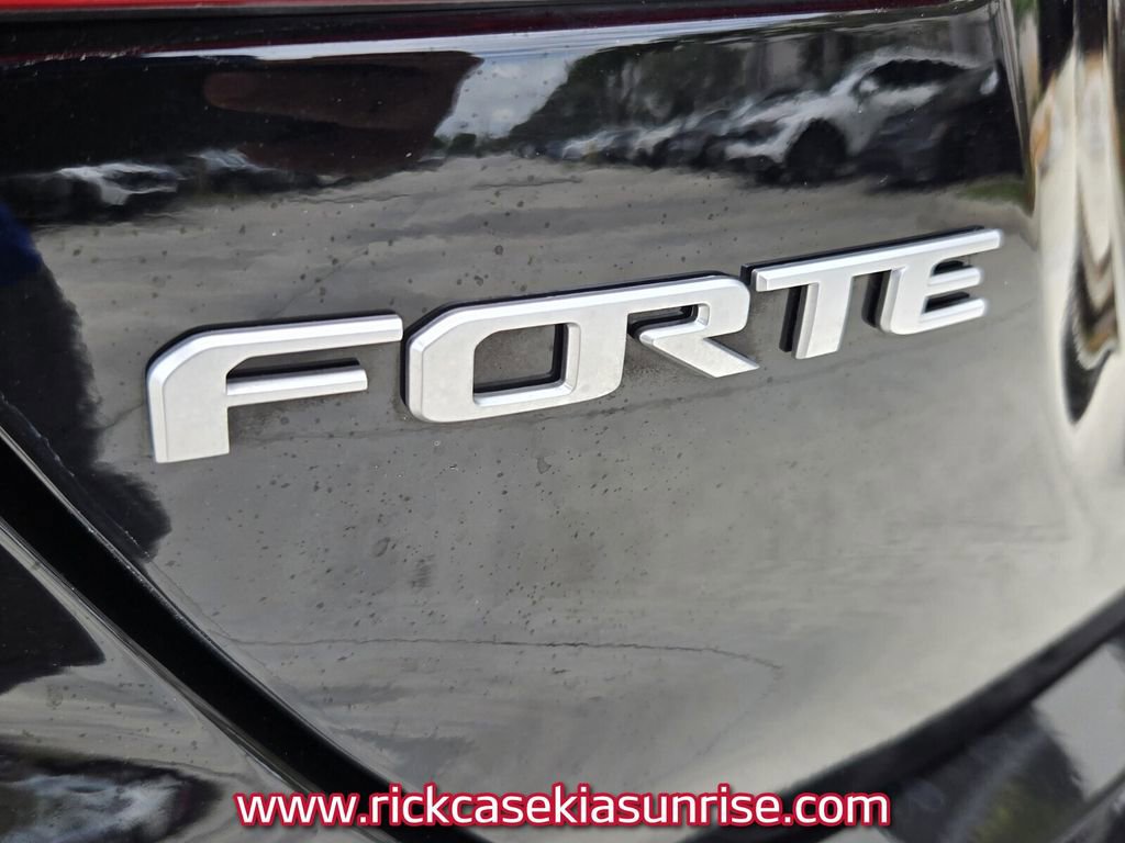 Used 2023 Kia Forte GT w/ GT2 Package FWD image 15