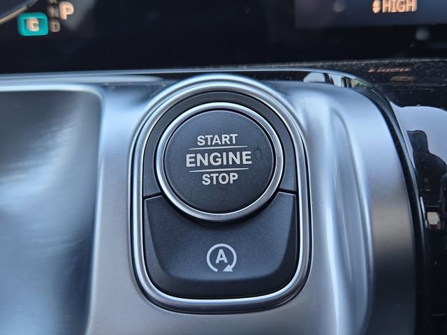 New 2026 Mercedes-Benz GLB 250 4MATIC image 9