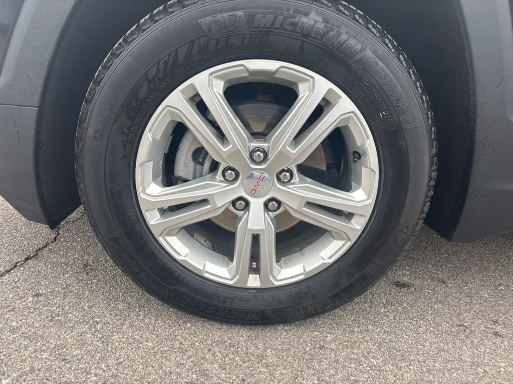 Used 2024 GMC Terrain SLE w/ Driver Convenience Package image 32