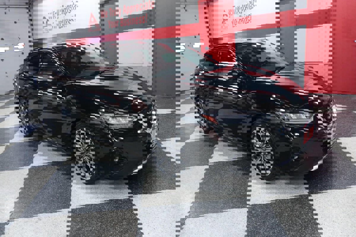 Used 2022 Nissan Maxima Platinum w/ Sport Mat Group image 3