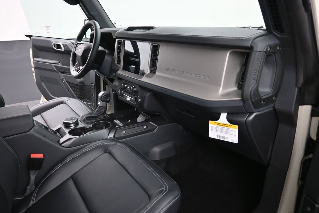 New 2026 Ford Bronco Outer Banks AWD/4WD image 14
