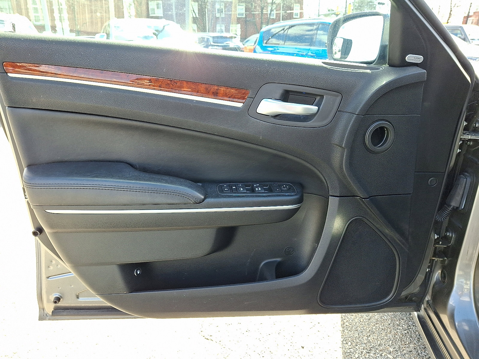 Used 2012 Chrysler 300 Limited image 14