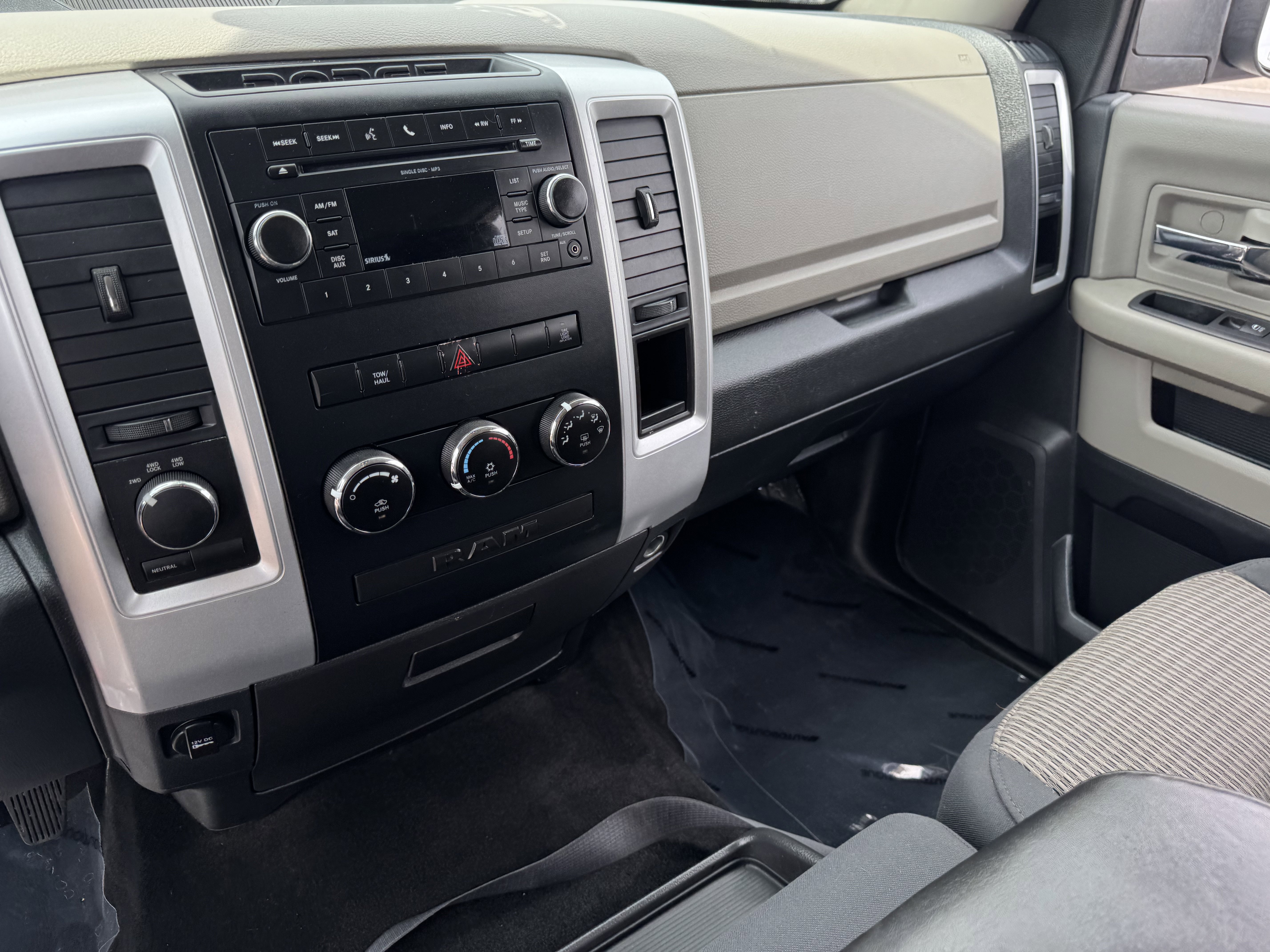 Used 2011 RAM 2500 Big Horn image 19