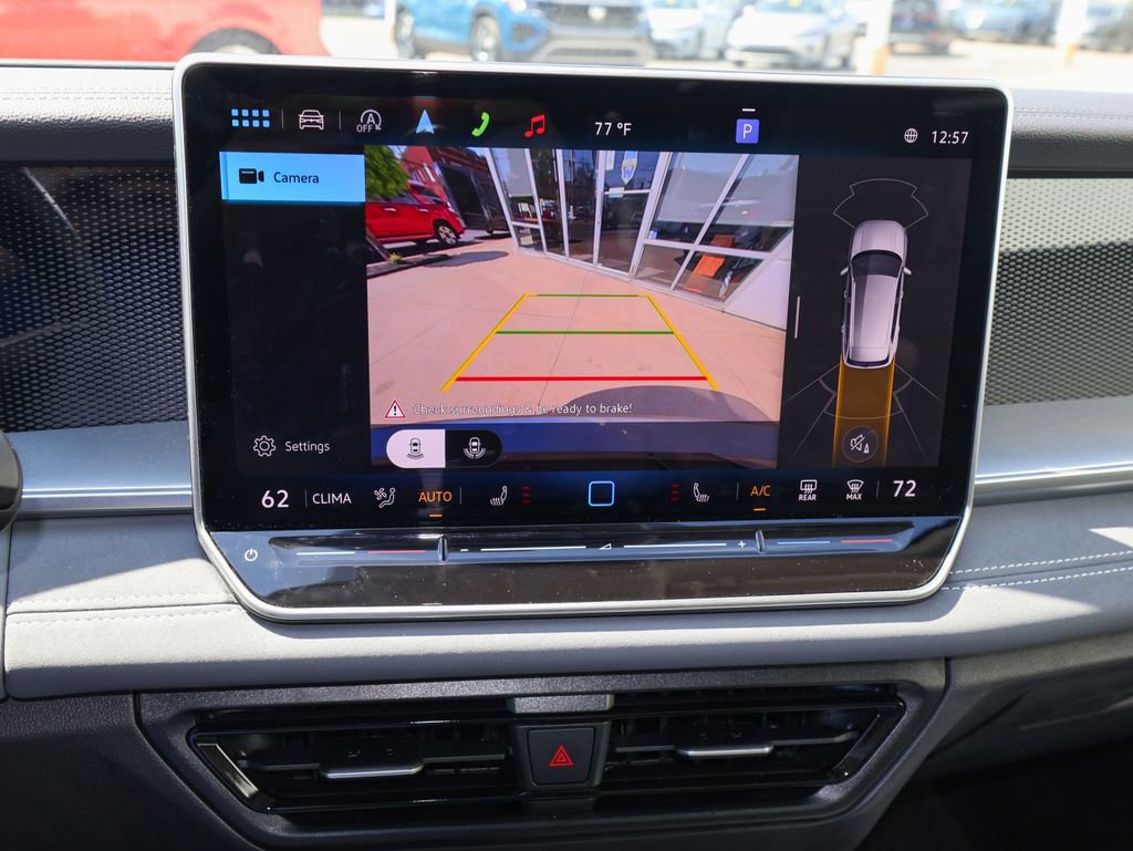 Used 2025 Volkswagen Tiguan SE image 21