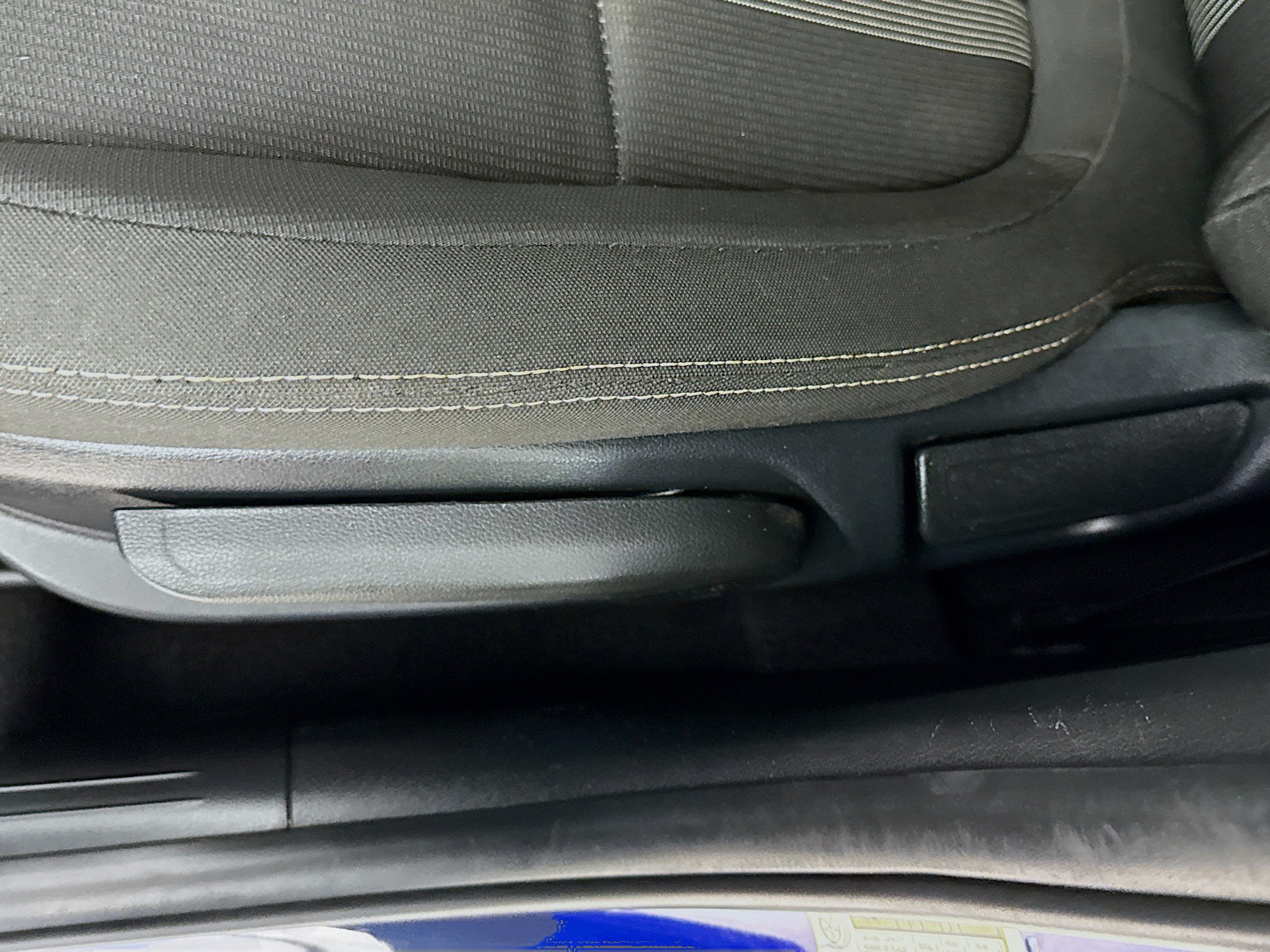Used 2024 Hyundai Venue SEL FWD image 22
