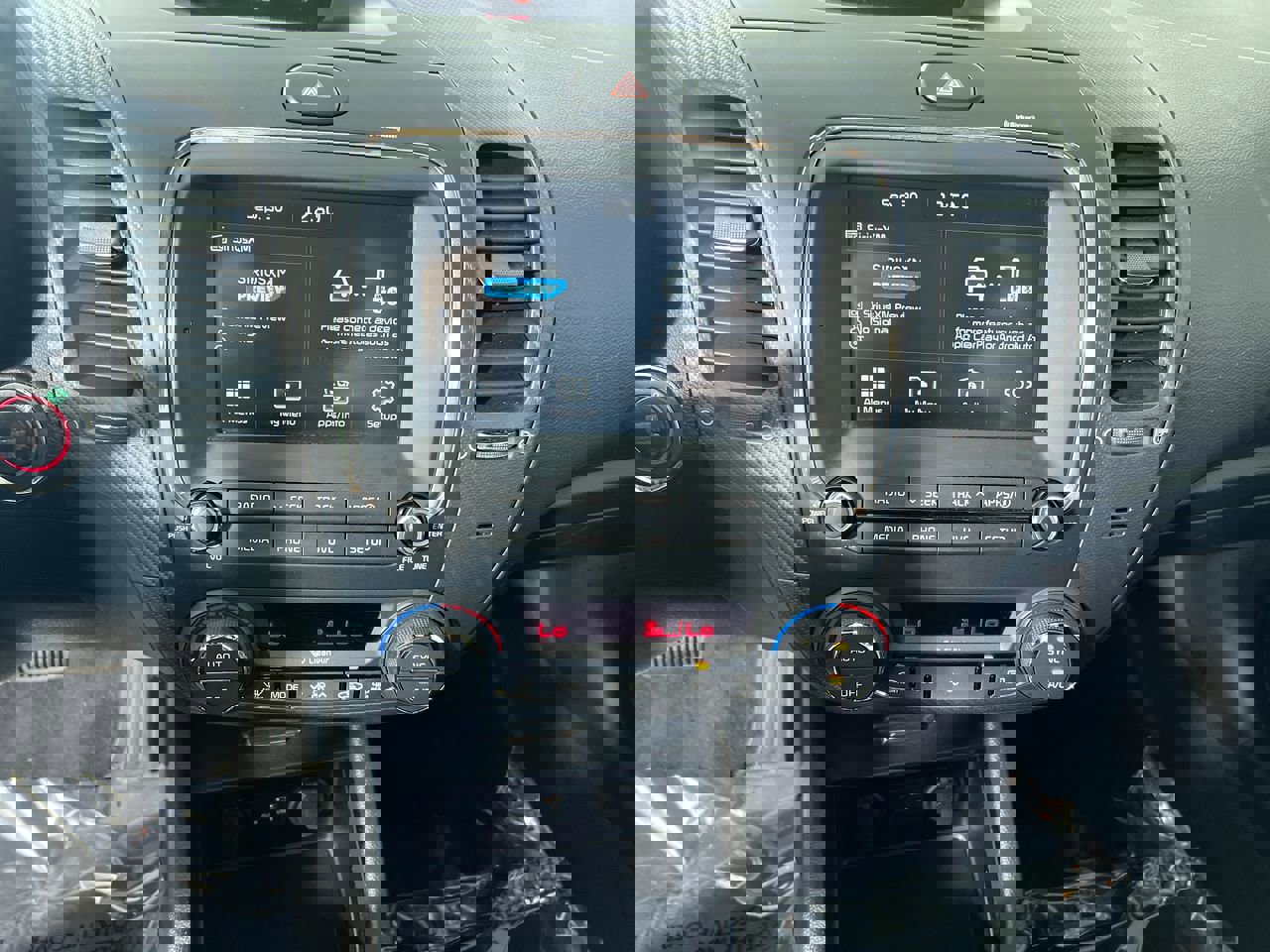 Used 2017 Kia Forte EX image 27