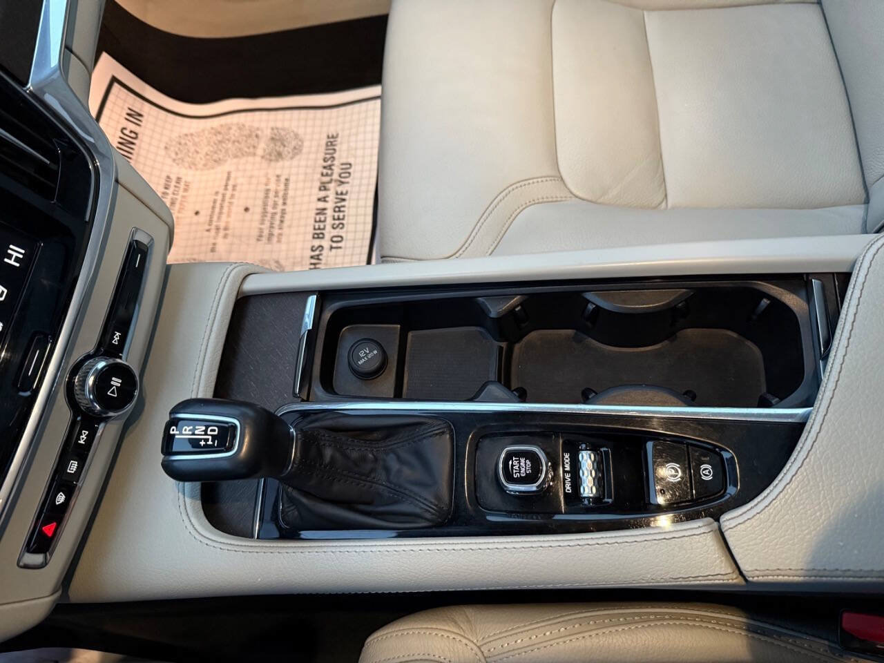 Used 2020 Volvo V90 T6 Cross Country AWD/4WD image 19