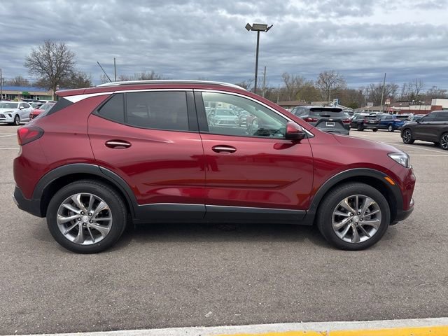 Used 2023 Buick Encore GX Essence w/ Experience Buick Package image 5