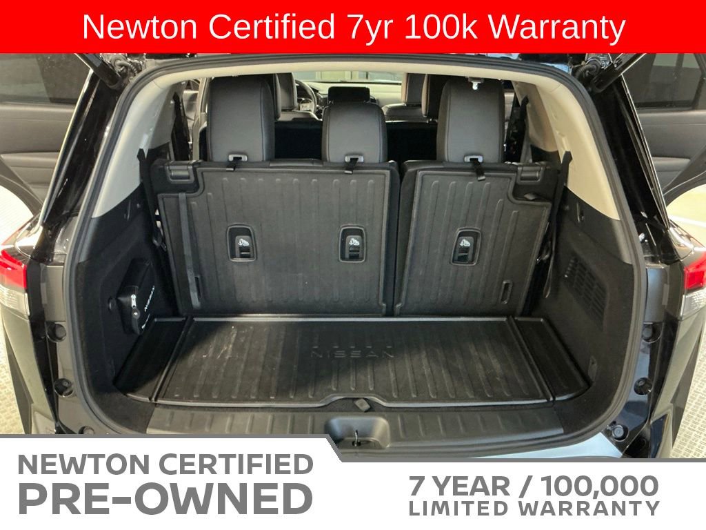Used 2025 Nissan Pathfinder SL w/ Cargo Package FWD image 23