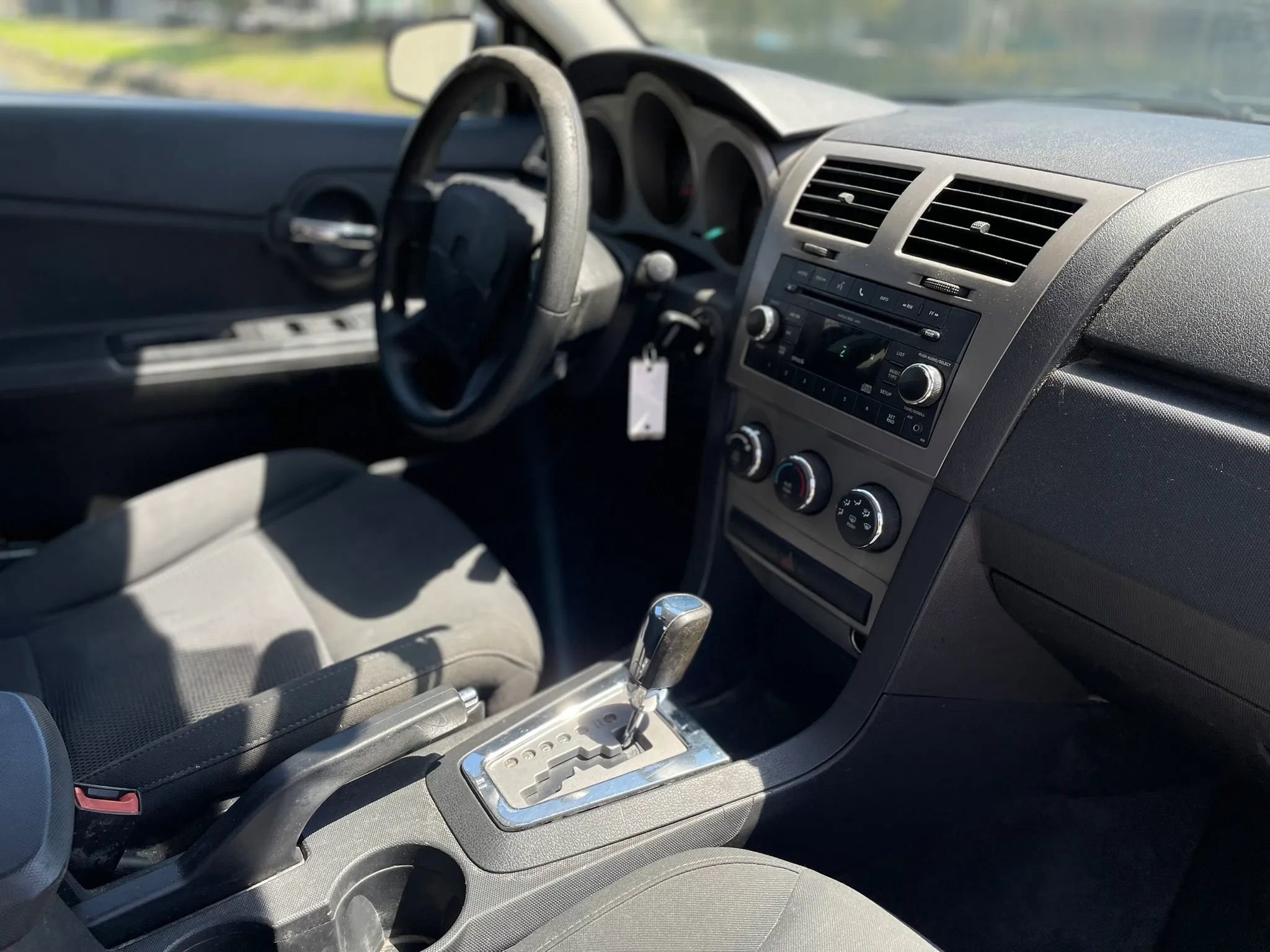 Used 2010 Dodge Avenger SXT FWD image 17