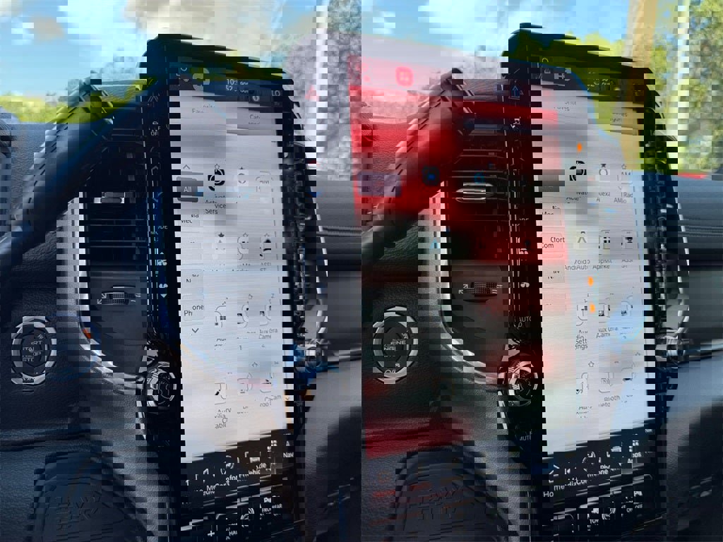 New 2025 RAM 2500 Laramie image 28