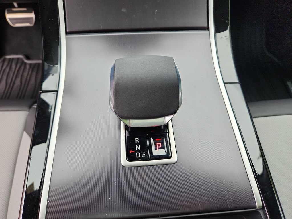 New 2026 Land Rover Range Rover Velar Belgravia AWD/4WD image 16