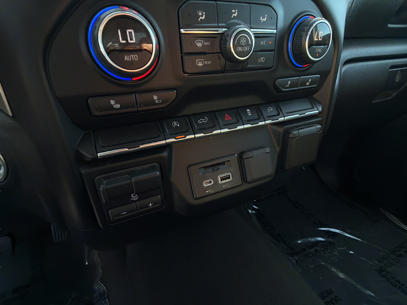 Used 2019 Chevrolet Silverado 1500 LT w/ All-Star Edition AWD/4WD image 25