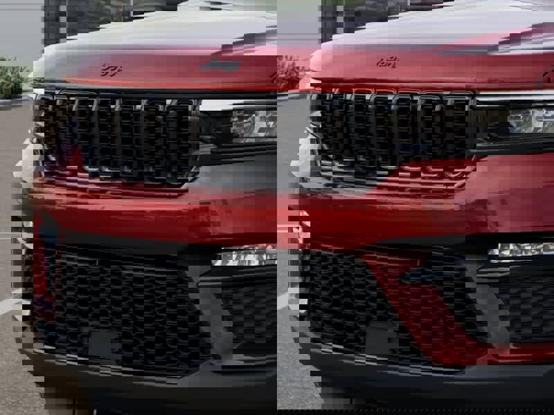New 2025 Jeep Grand Cherokee Limited image 11