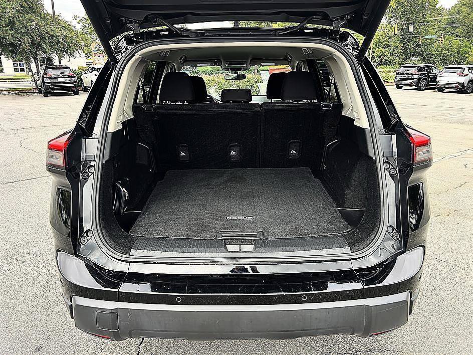 Certified 2024 Nissan Rogue SV AWD/4WD image 15