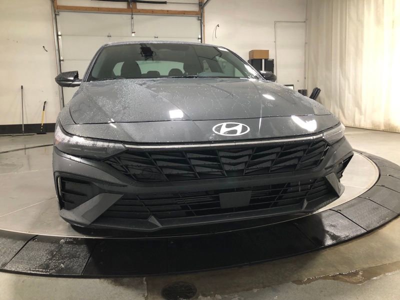 New 2026 Hyundai Elantra SEL Sport Premium FWD image 2