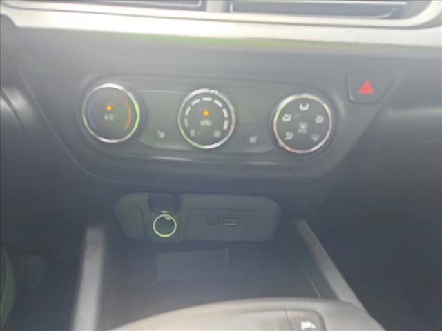 Used 2025 Chevrolet Trax LS w/ LS Convenience Package FWD image 14
