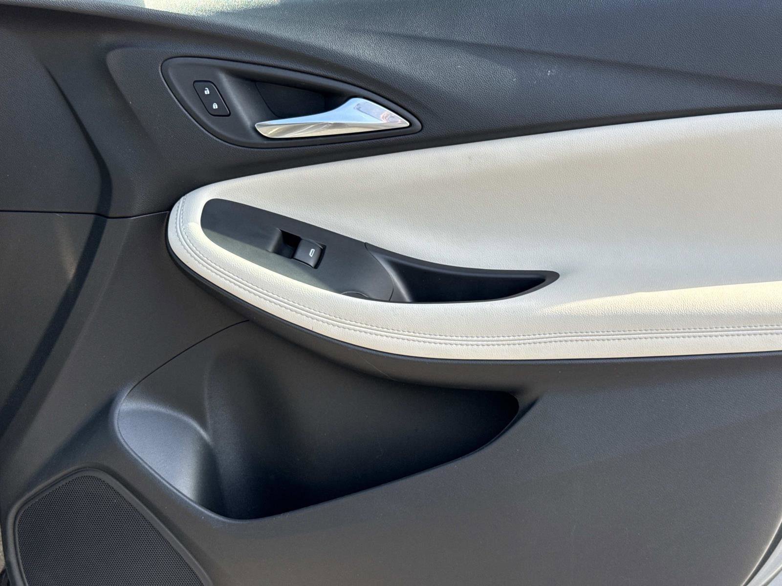 Used 2025 Buick Encore GX Preferred w/ Advanced Technology Package image 17