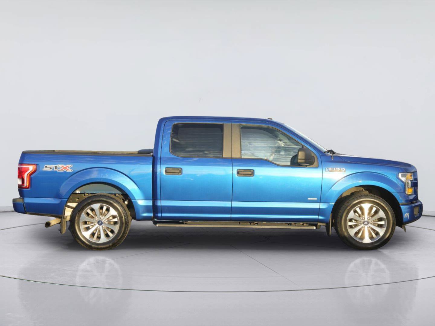 Used 2017 Ford F150 XL w/ Equipment Group 101A Mid RWD image 5
