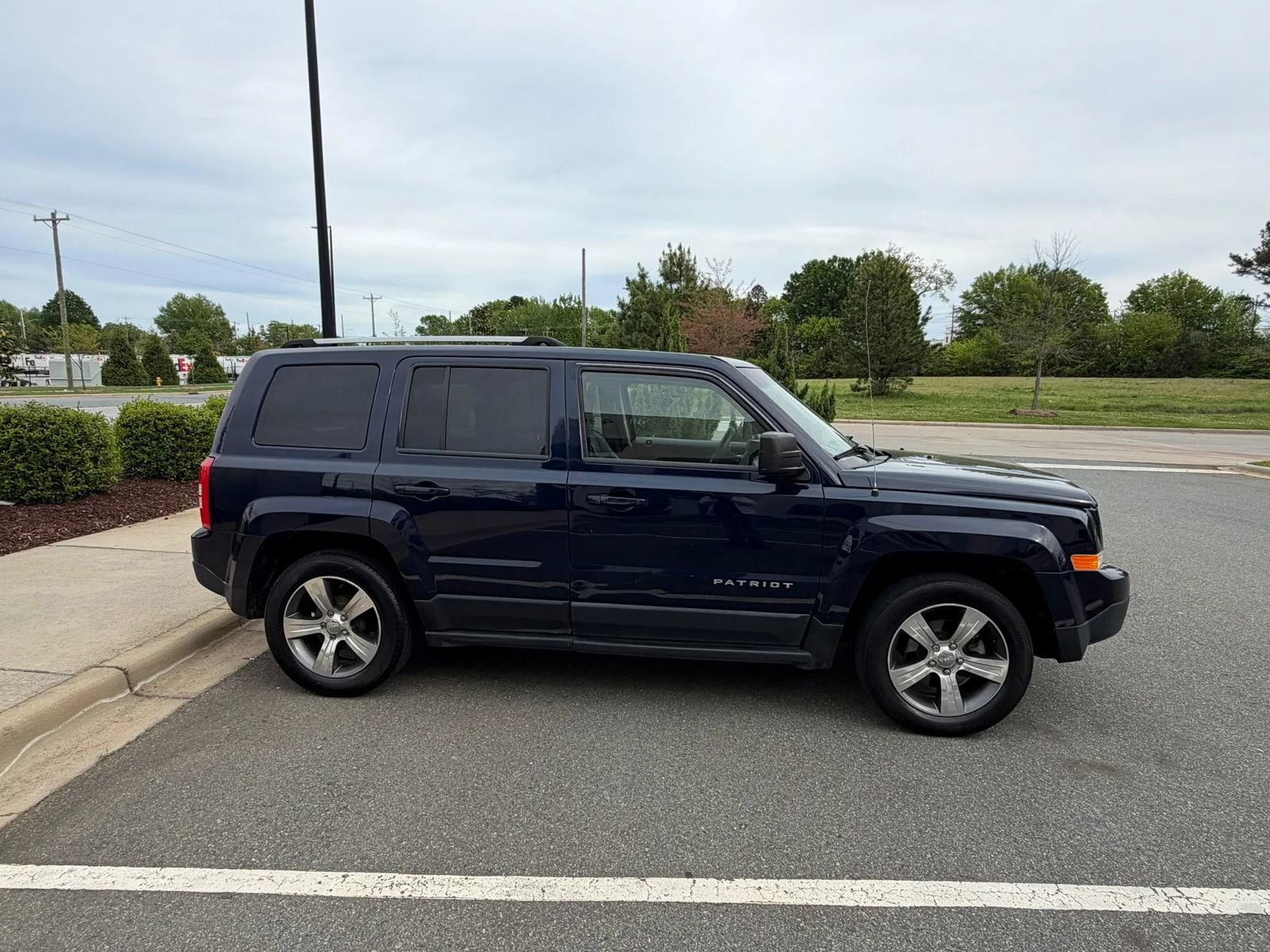 Used 2016 Jeep Patriot High Altitude FWD image 7