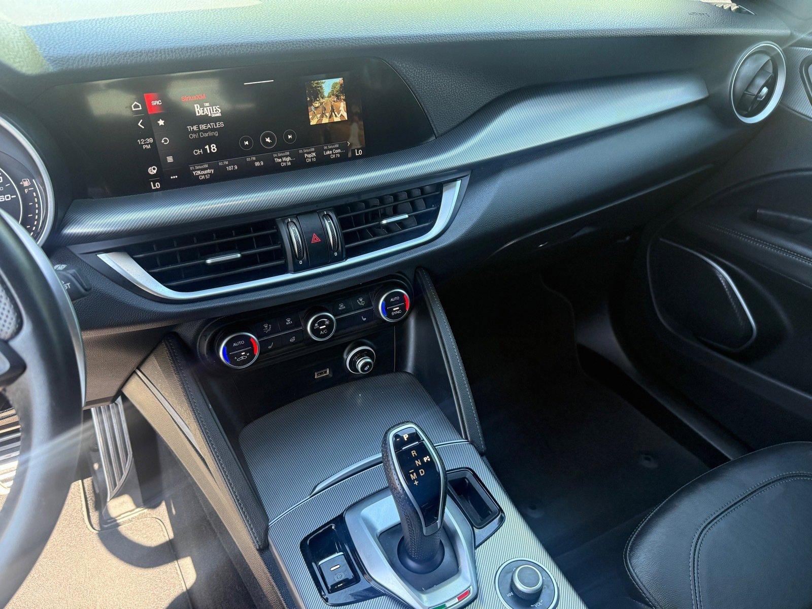 Used 2023 Alfa Romeo Stelvio Veloce image 11