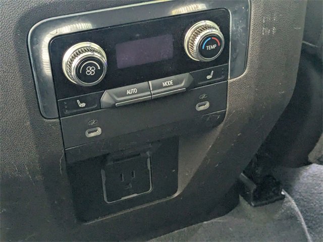 Used 2021 GMC Yukon XL SLT w/ SLT Luxury Plus Package image 26