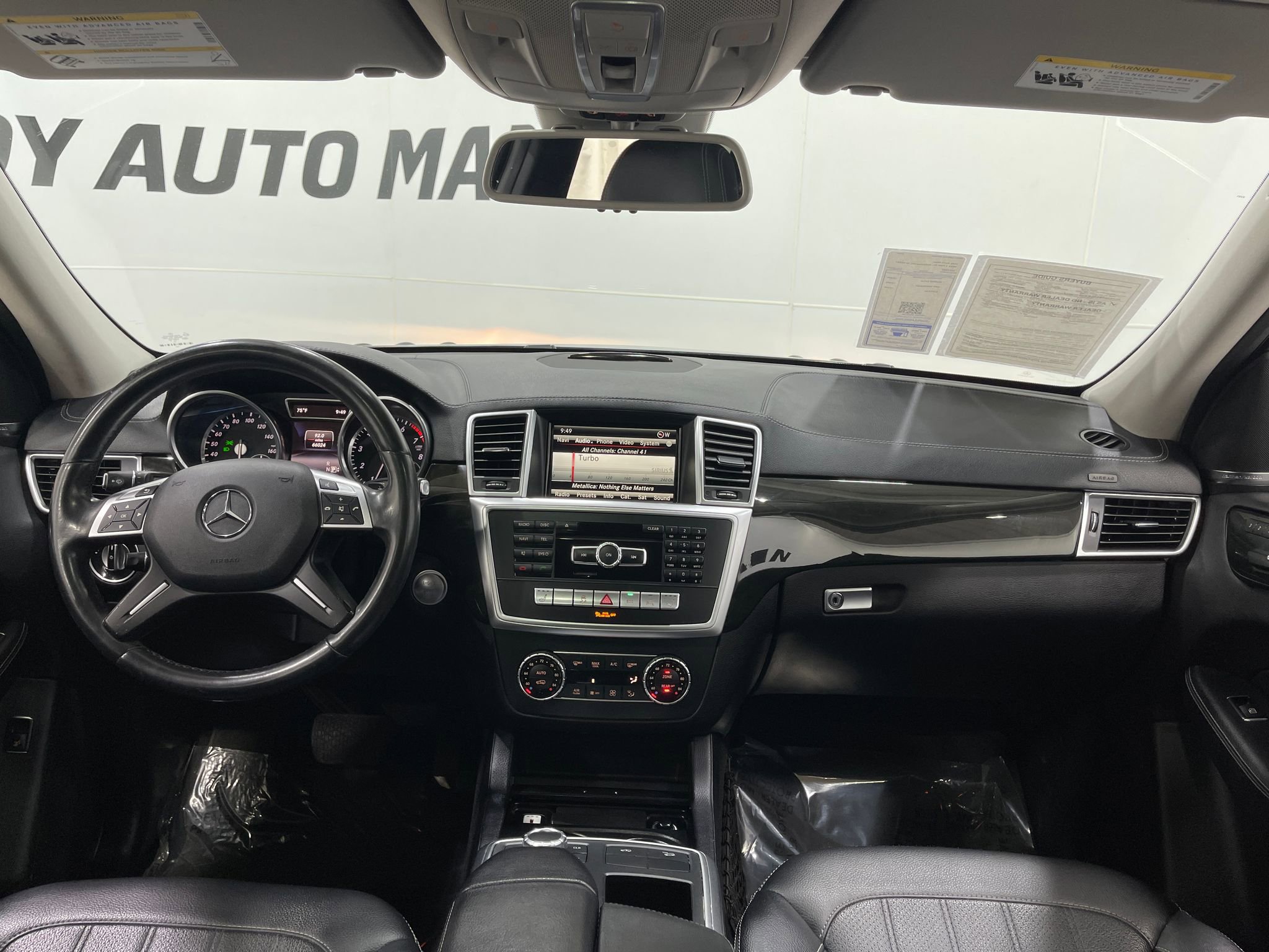 Used 2016 Mercedes-Benz GL 450 4MATIC w/ Premium I Package image 19