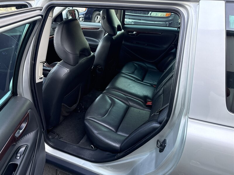 Used 2007 Volvo XC70 AWD/4WD image 18