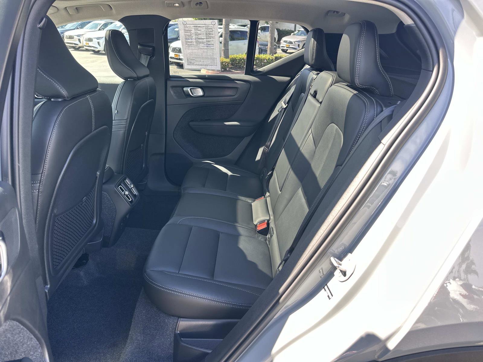Certified 2026 Volvo XC40 B5 Plus w/ Protection Package Premier image 21