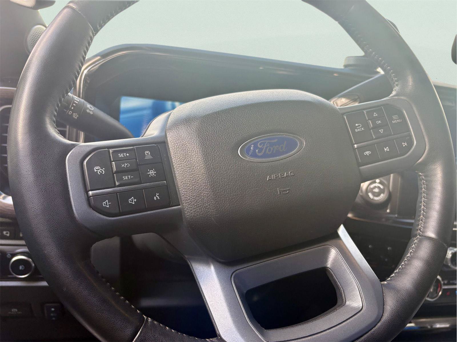 Used 2024 Ford F250 Lariat w/ Lariat Ultimate Package AWD/4WD image 19