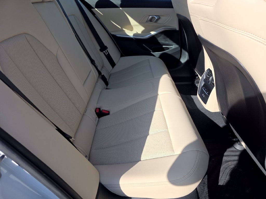 Certified 2024 BMW 330i Sedan w/ Convenience Package RWD image 24
