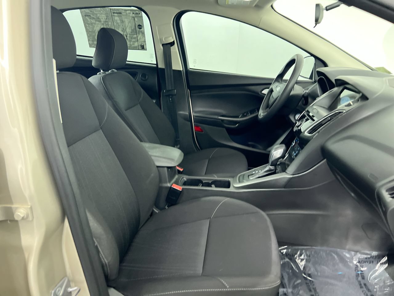 Used 2017 Ford Focus SEL FWD image 27