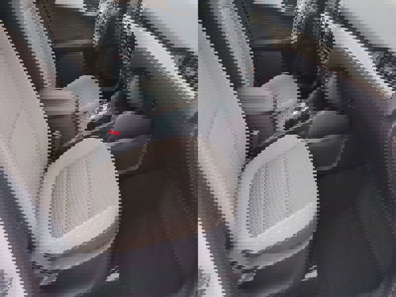 Used 2022 Ford Escape SE image 21