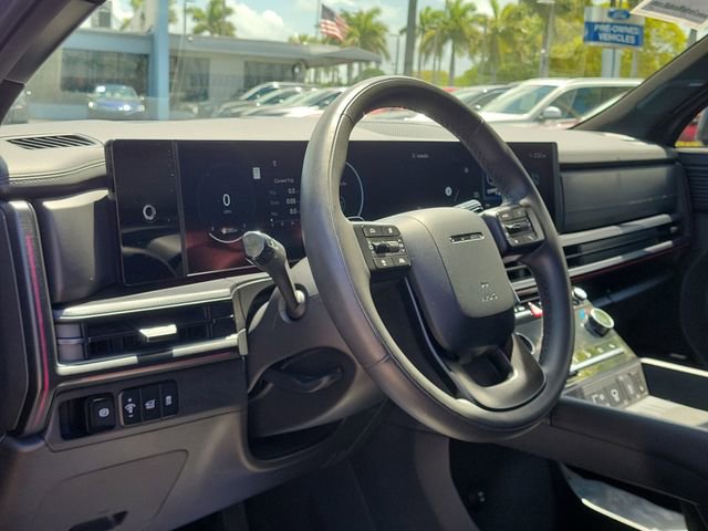 Used 2024 Hyundai Santa Fe Calligraphy FWD image 7