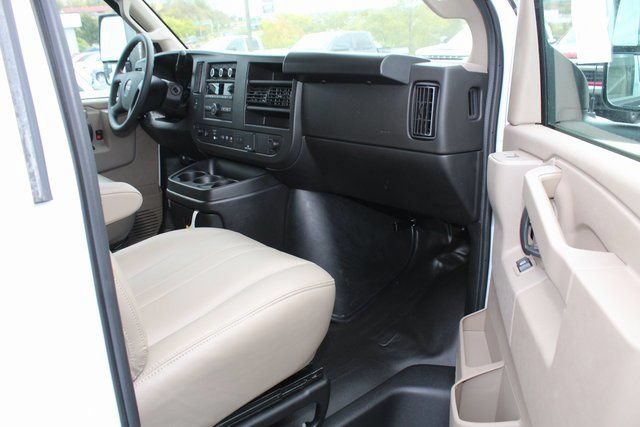 New 2024 GMC Savana 3500 w/ Power Convenience Package RWD image 5
