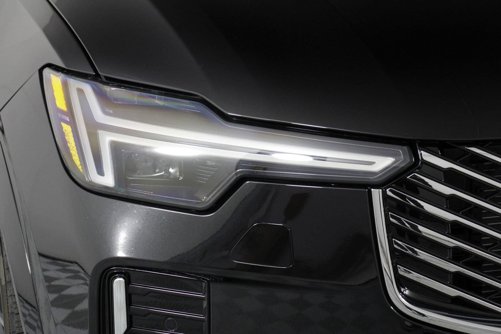 New 2026 Volvo XC90 T8 Plus AWD/4WD image 14