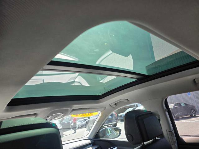 Used 2024 Audi Q8 e-tron Prestige w/ Prestige Package image 22