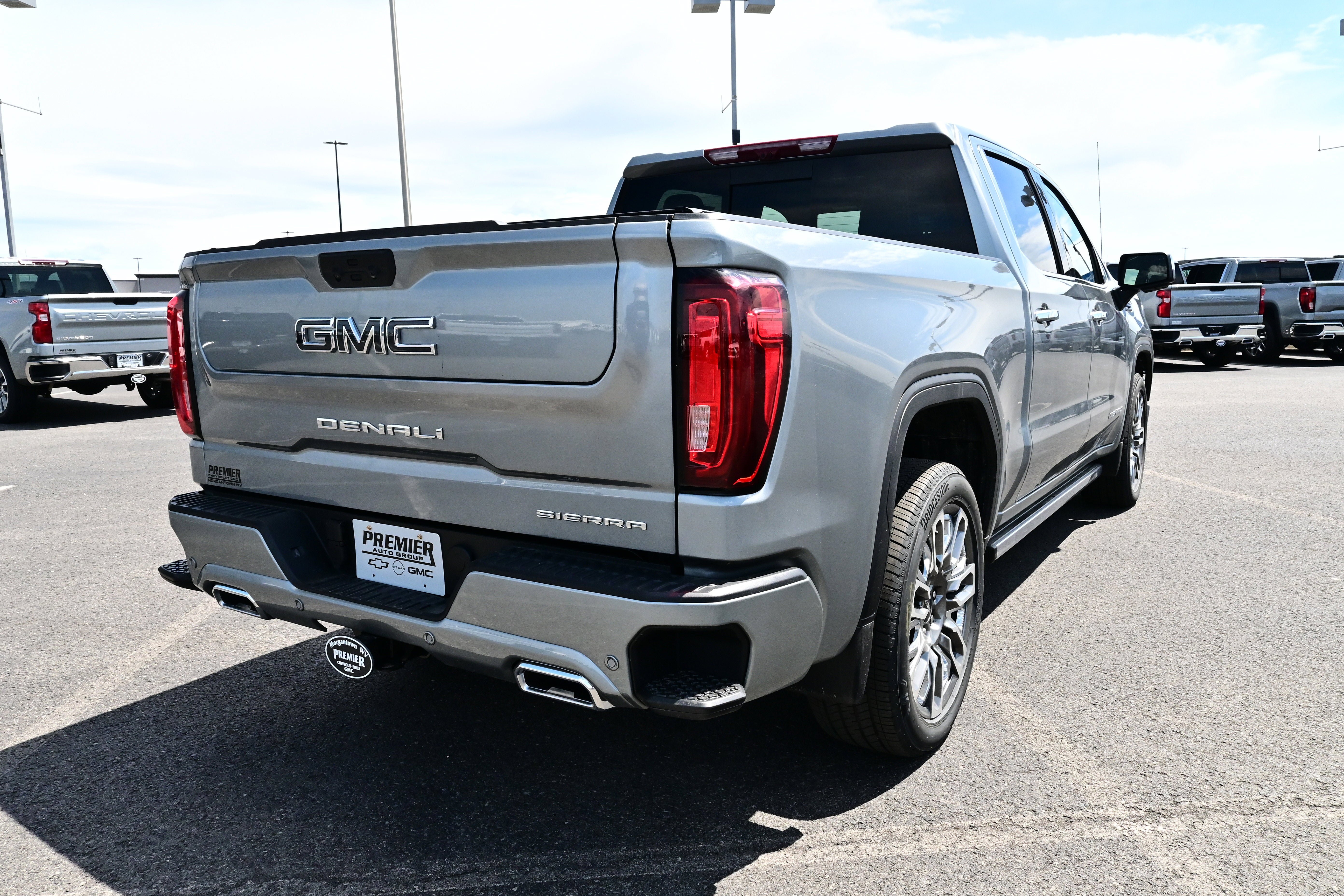 New 2026 GMC Sierra 1500 Denali Ultimate AWD/4WD image 6
